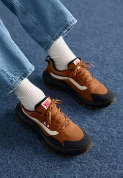 Кроссовки MTE CROSSPATH UNISEX Vans, коричневый