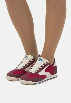 Кроссовки mtng, красный