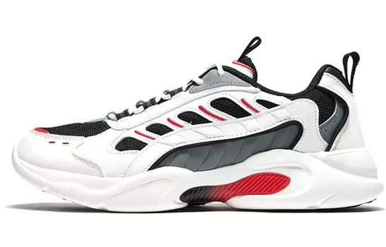 Кроссовки мужские массивные низкие черные/белые Xtep