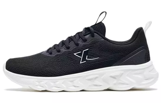 Кроссовки мужские низкие черные/белые Xtep