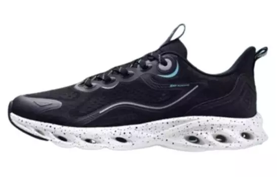 Кроссовки мужские низкие черные Xtep