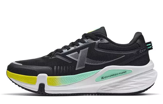 Кроссовки мужские с низким верхом, черные/серебристые Xtep