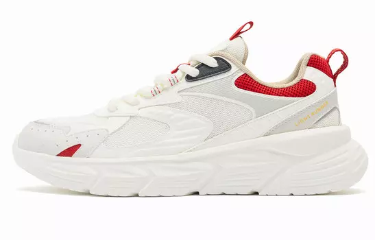 Кроссовки мужские с низким верхом цвета слоновой кости спортивные красные Qiaodan