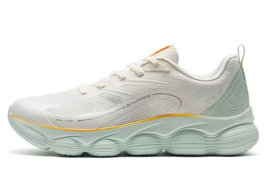 Кроссовки мужские с низким верхом Sail White/Sea Foam Green Xtep