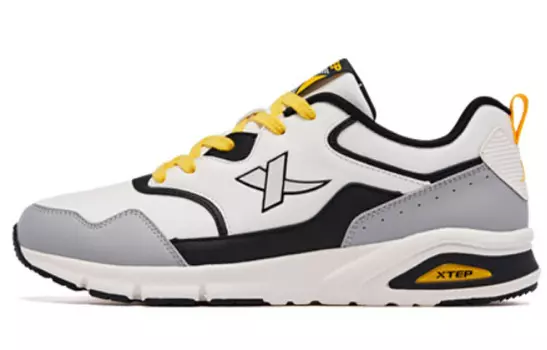 Кроссовки мужские толстые низкие бежевые/черные/серые Xtep