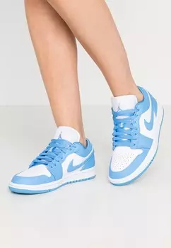 Кроссовки на шнуровке AIR JORDAN 1 LOW Jordan, синий