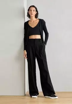 Кроссовки на шнуровке Anna Field, черный