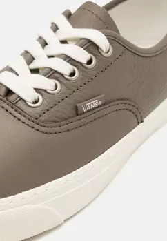 Кроссовки на шнуровке AUTHENTIC LUX UNISEX Vans, серый
