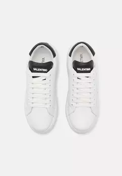 Кроссовки на шнуровке BOUNCE Valentino, белый