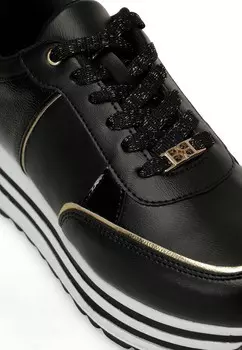 Кроссовки на шнуровке Butigo, черный