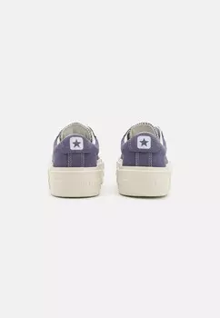 Кроссовки на шнуровке CHUCK TAYLOR ALL STAR CRUISE PLATFORM Converse, сирень