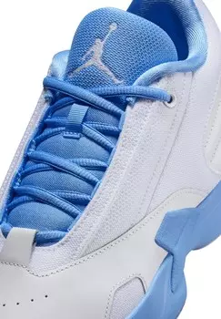 Кроссовки на шнуровке JORDAN MAX AURA 6 Jordan, белый