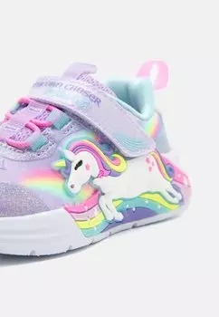 Кроссовки на шнуровке LIGHT UP UNICORN CHASER Skechers, сирень