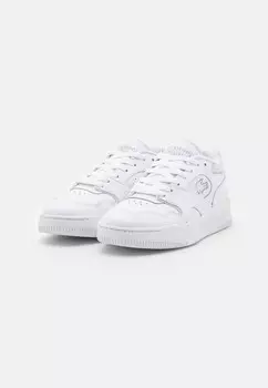 Кроссовки на шнуровке LINESHOT 224 Lacoste, белый