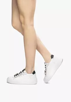 Кроссовки на шнуровке NeroGiardini, белый