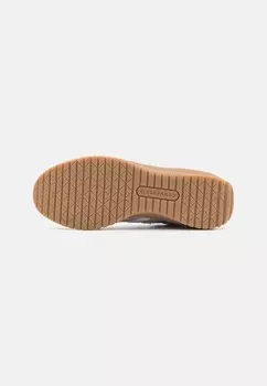 Кроссовки на шнуровке RUN STAR TRAINER Converse, кремовый