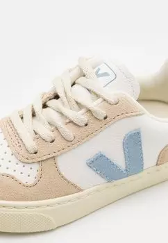 Кроссовки на шнуровке SMALL V-10 LACES UNISEX Veja, белый
