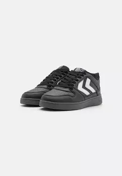 Кроссовки на шнуровке ST POWER PLAY UNISEX Hummel, черный