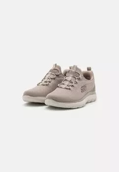 Кроссовки на шнуровке SUMMITS Skechers, серо-коричневый