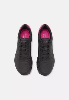 Кроссовки на шнуровке UNO Skechers, черный