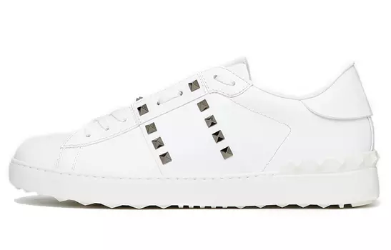 Кроссовки на шнуровке Valentino Garavani Rockstud Untitled