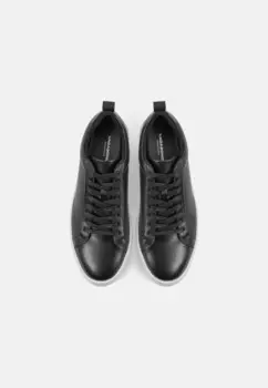 Кроссовки на шнуровке ZOE Vagabond, черный