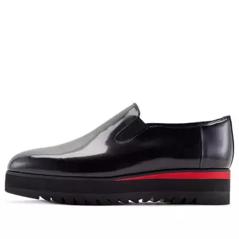 Кроссовки надеваются Onitsuka Tiger, черный