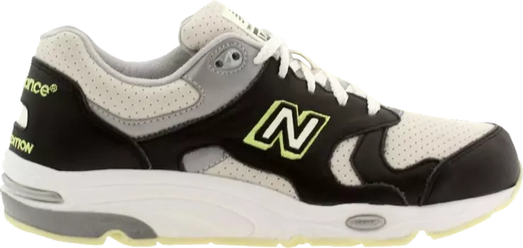 Кроссовки New Balance Barneys New York x 1700 'Glow In The Dark', белый