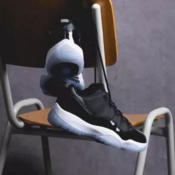 Кроссовки Nike Air 11 Retro Low Jordan, черный