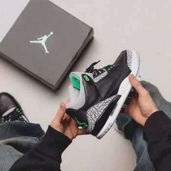 Кроссовки Nike Air 3 Retro *Green Glow* Jordan, черный