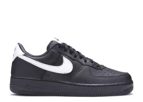 Кроссовки Nike AIR FORCE 1 LOW RETRO QS 'BLACK WHITE', черный