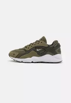 Кроссовки Nike AIR HUARACHE RUNNER UNISEX, цвет cargo khaki/white/sequoia