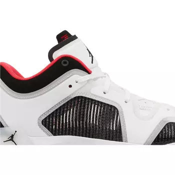 Кроссовки Nike Air Jordan 37 Low PF, белый/черный