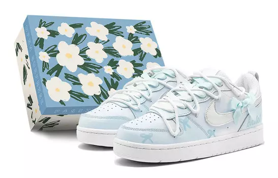 Кроссовки Nike Court Borough Kids' Skateboarding Shoes Grade School, светло-голубой