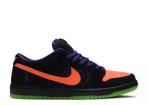Кроссовки Nike DUNK LOW SB 'NIGHT OF MISCHIEF', черный