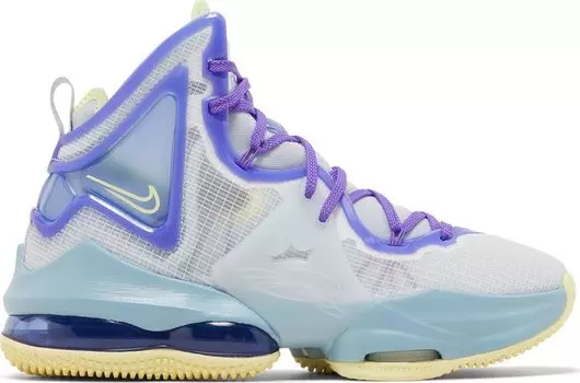 Кроссовки Nike LeBron 19 GS 'Easter', белый