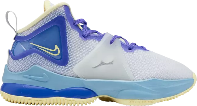 Кроссовки Nike LeBron 19 PS 'Easter', белый