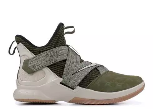 Кроссовки Nike LEBRON SOLDIER 12 'LAND AND SEA', оливковый