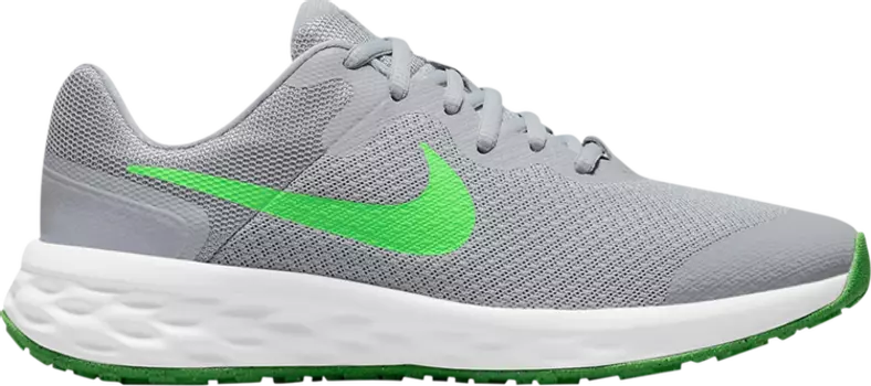 Кроссовки Nike Revolution 6 GS 'Light Smoke Grey Green Strike', серый