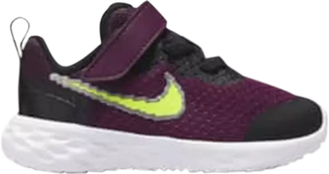 Кроссовки Nike Revolution 6 SE TD 'Sangria Black Volt', красный