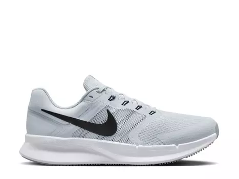 Кроссовки Nike Run Swift 3, серый/черный