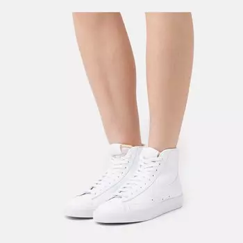 Кроссовки Nike Sportswear Blazer Mid 77, white/black