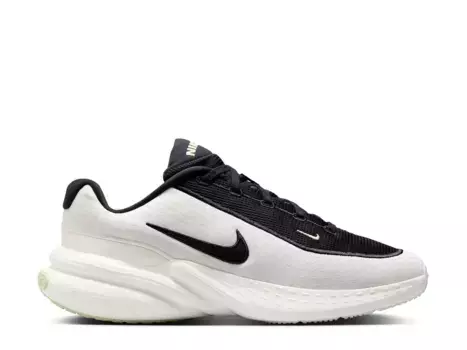 Кроссовки Nike Uplift SC Running Shoe, белый/черный