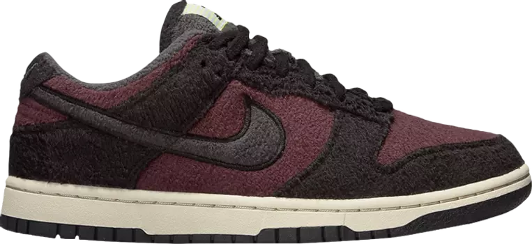 Кроссовки Nike Wmns Dunk Low SE 'Fleece - Burgundy Crush', красный