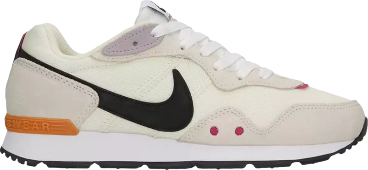 Кроссовки Nike Wmns Venture Runner 'Coconut Milk Light Curry', белый