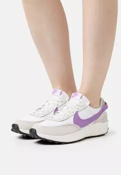 Кроссовки Nike Womens Waffle Debut, белый / фуксия