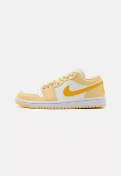Кроссовки низкие AIR JORDAN 1, цвет sail/yellow ochre/legend sand/white/legend medium brown