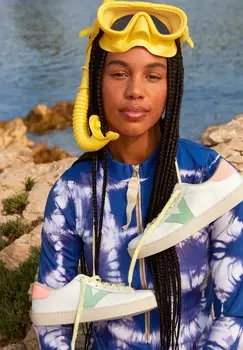 Кроссовки низкие BERLIN NEON Victoria Shoes, цвет pomelo