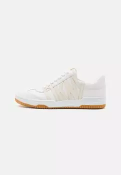 Кроссовки низкие BETTY LACE UP DKNY, цвет bright white