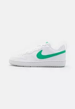 Кроссовки низкие COURT BOROUGH RECRAFT UNISEX Nike Sportswear, цвет white/stadium green/football grey